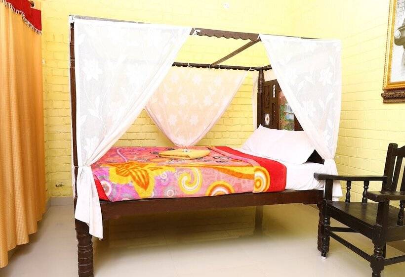 Отель Royal House And Park