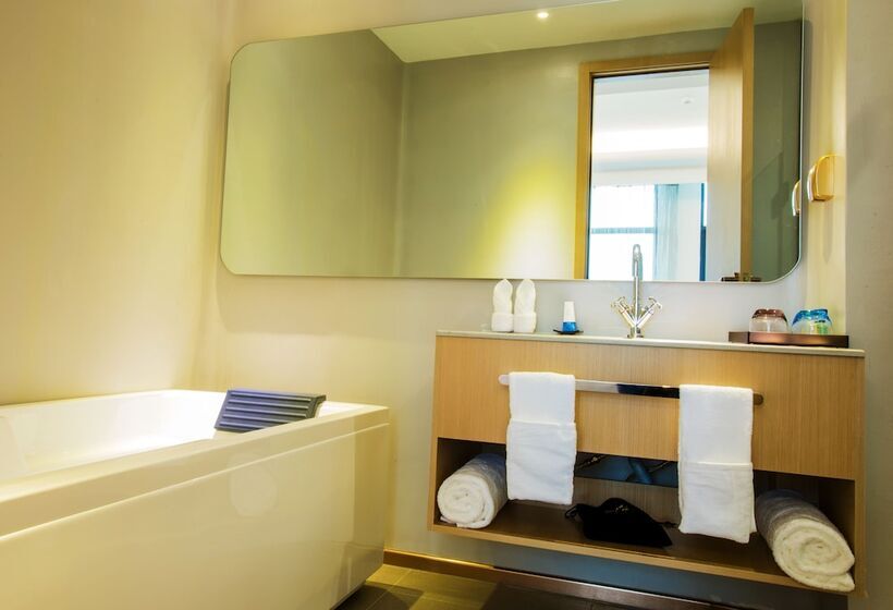 هتل Sanya Discovery Ocean World