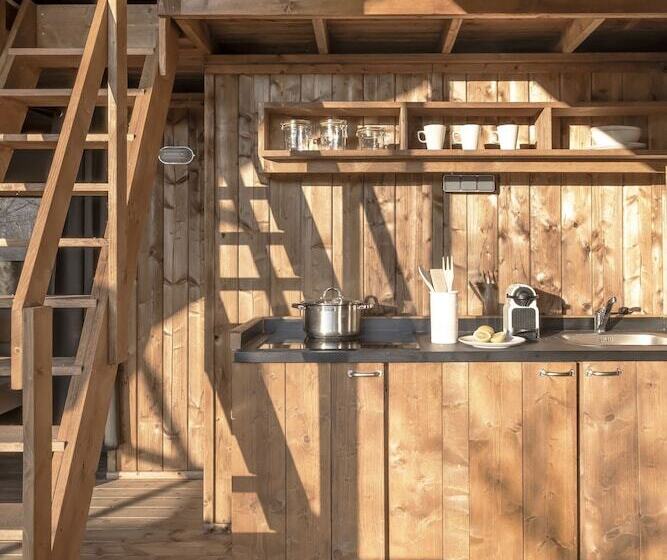 Отель Wecamp Santa Cristina