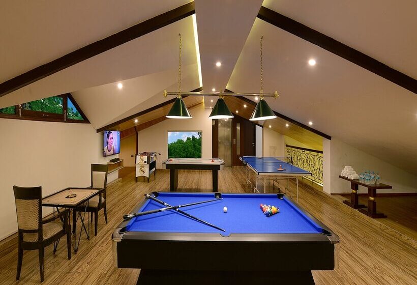 ホテル Glenview Resort Kasauli, A Member Of Radisson Individuals