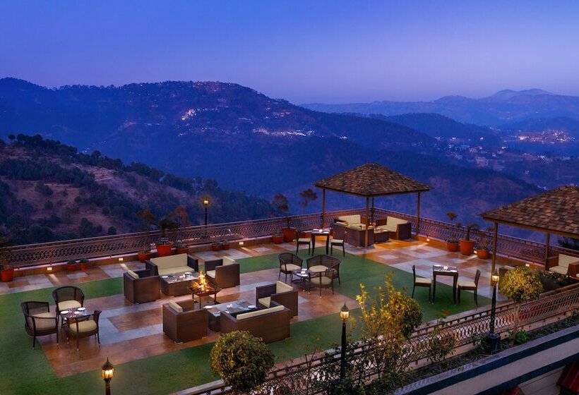 ホテル Glenview Resort Kasauli, A Member Of Radisson Individuals