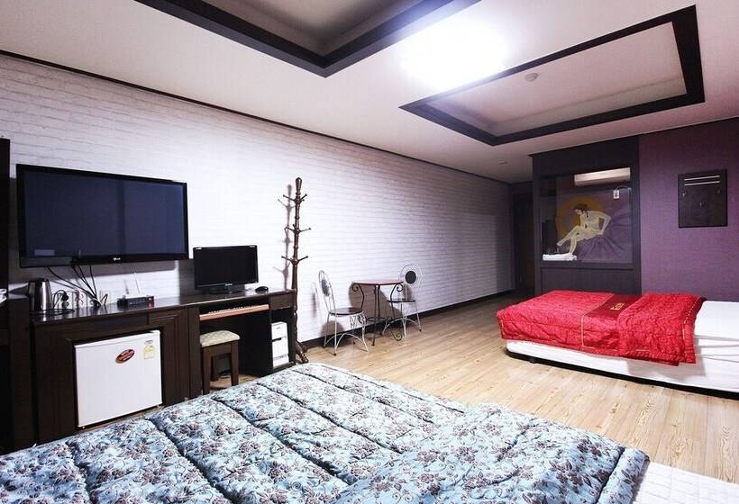 فندق على الطريق Andong Okdong Sapphire