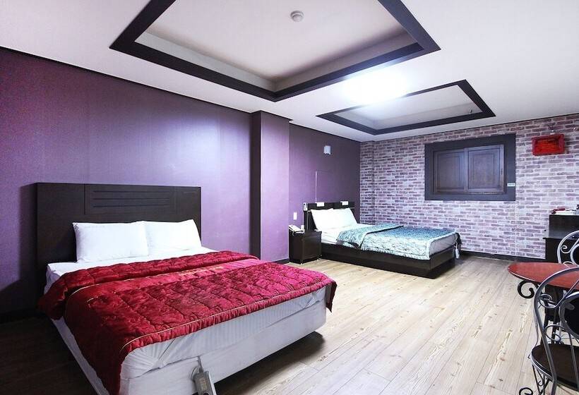 فندق على الطريق Andong Okdong Sapphire