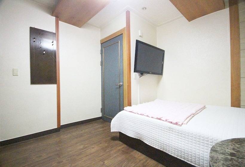 מוטל Andong Venus