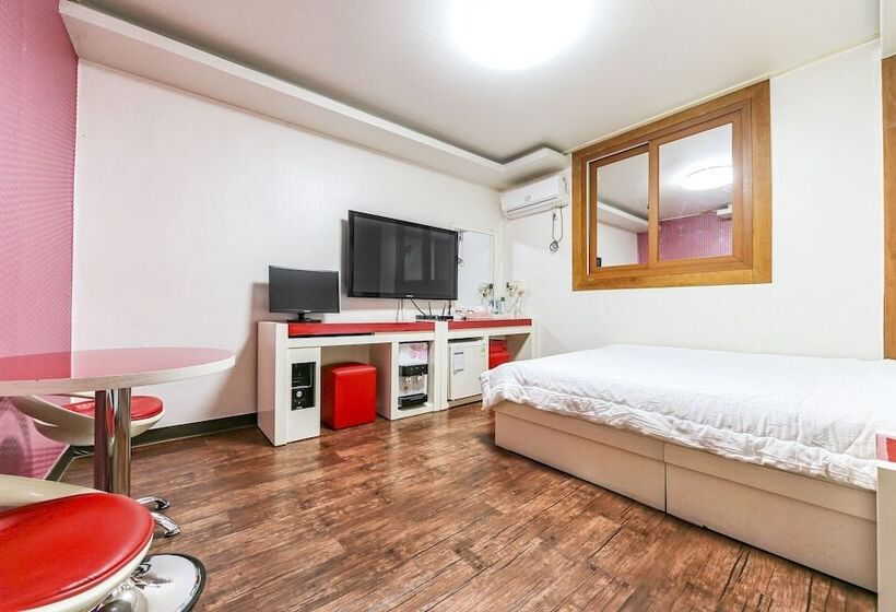 מוטל Andong Venus