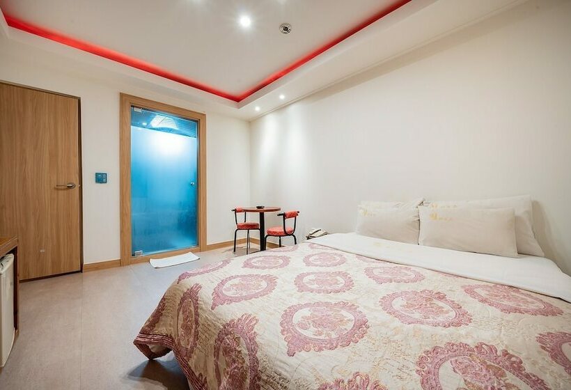 מוטל Anseong Hill House