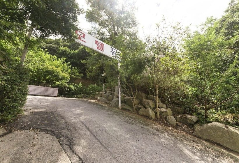 汽车旅馆  Anseong Mew