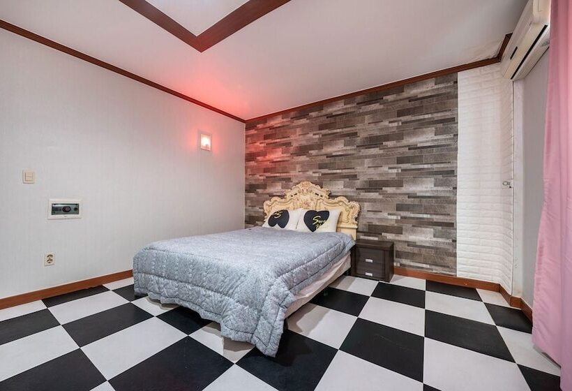 汽车旅馆  Anseong Mew