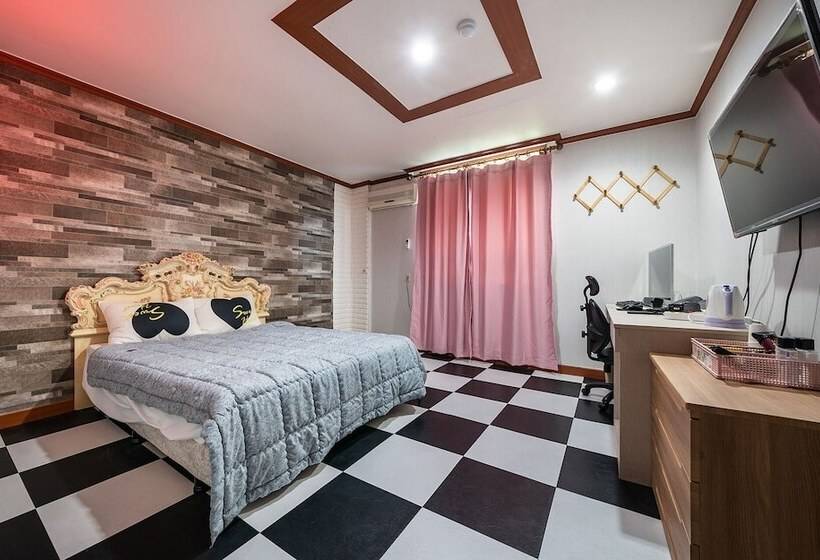 汽车旅馆  Anseong Mew