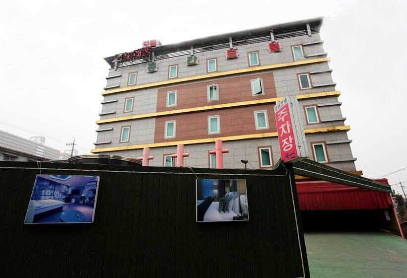 モーテル Asan Gonggan