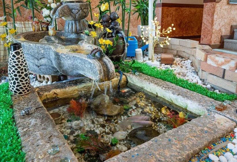 מוטל Asan Red House