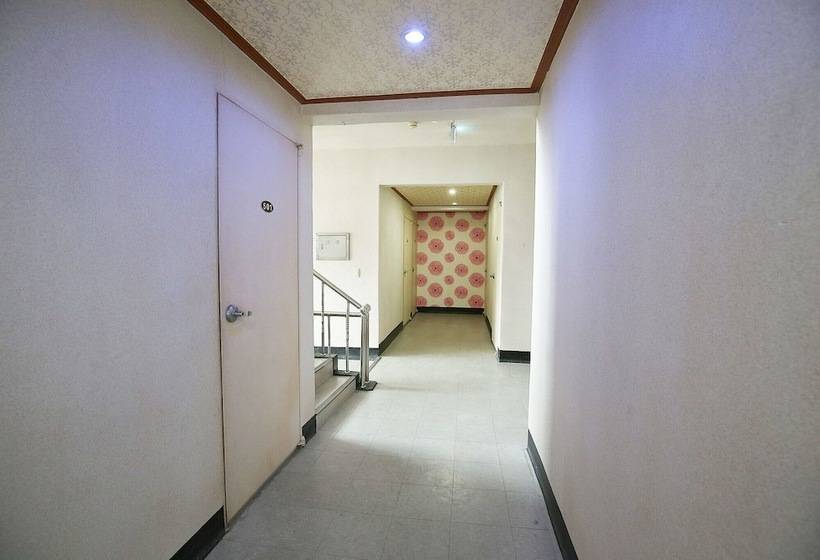 Motel Boryeong Woori Beach