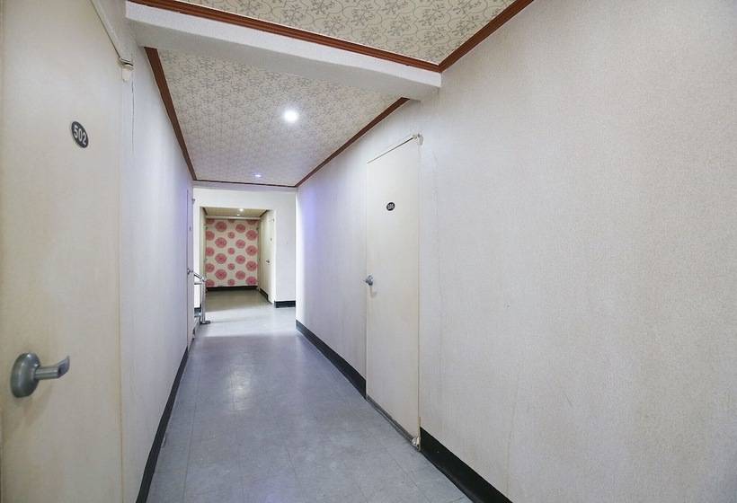 Motel Boryeong Woori Beach