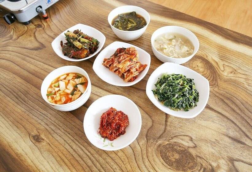 Motel Boryeong Woori Beach