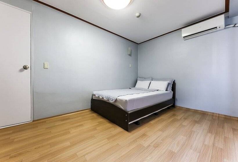 Motel Boryeong Woori Beach