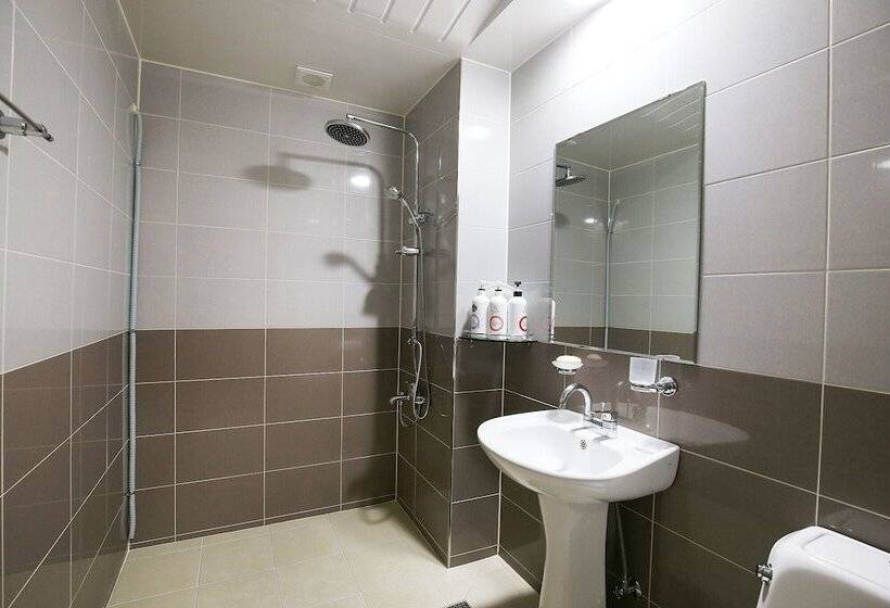 汽车旅馆  Buyeo Moonstone