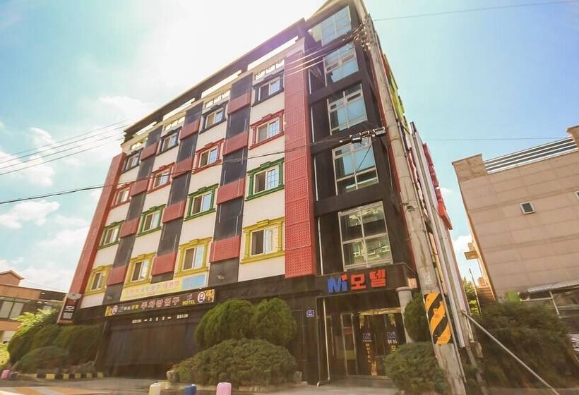 فندق على الطريق Changnyeong Namji M