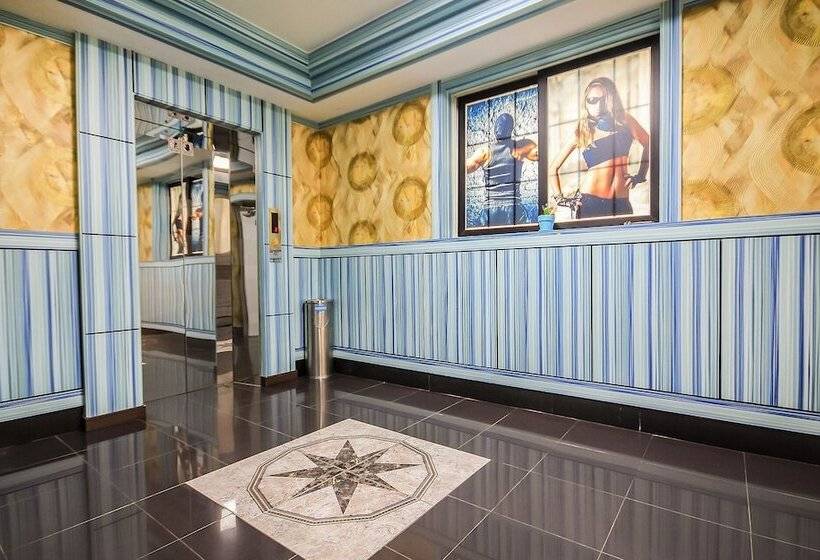 汽车旅馆  Changnyeong Namji M