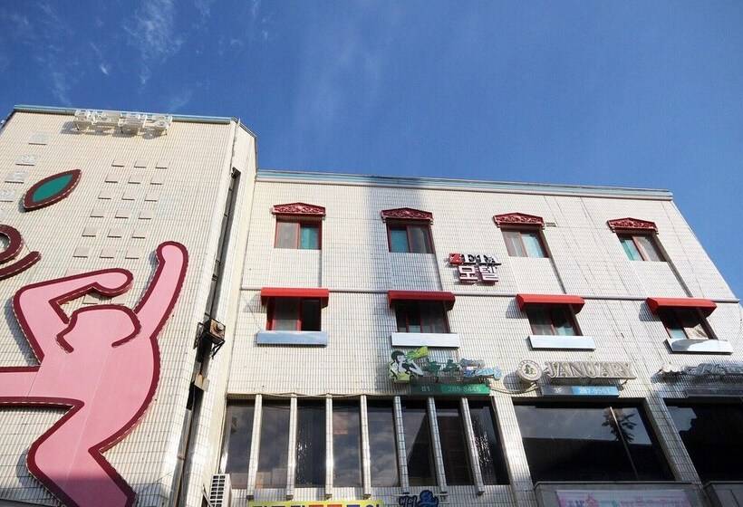 汽车旅馆  Changwon Yongho Dong Zeta