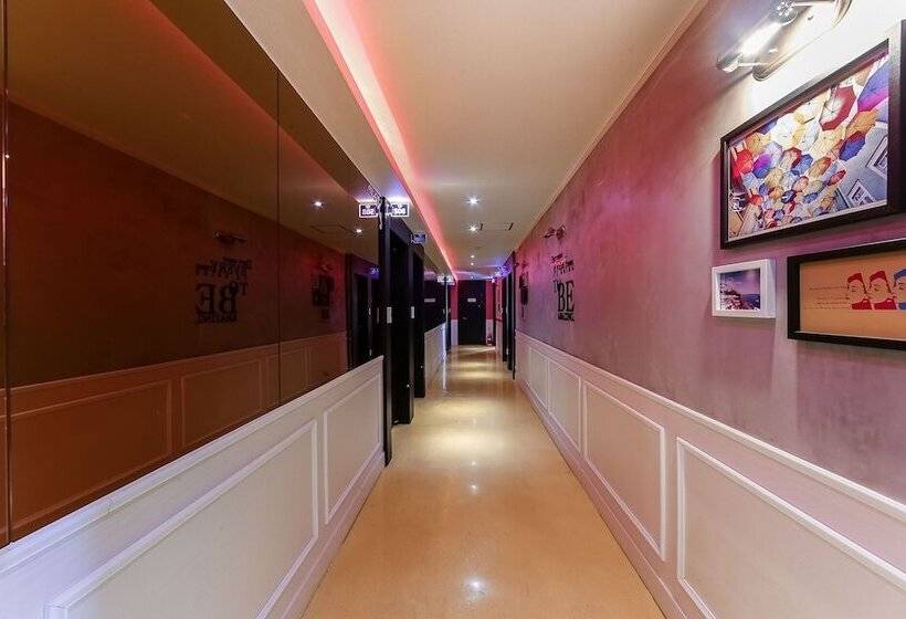 汽车旅馆  Changwon Yongho Dong Zeta