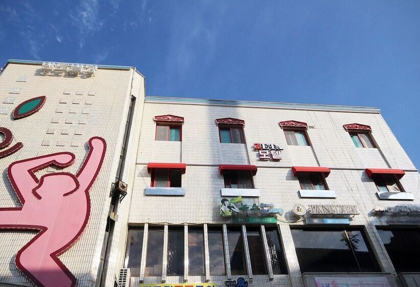 汽车旅馆  Changwon Yongho Dong Zeta