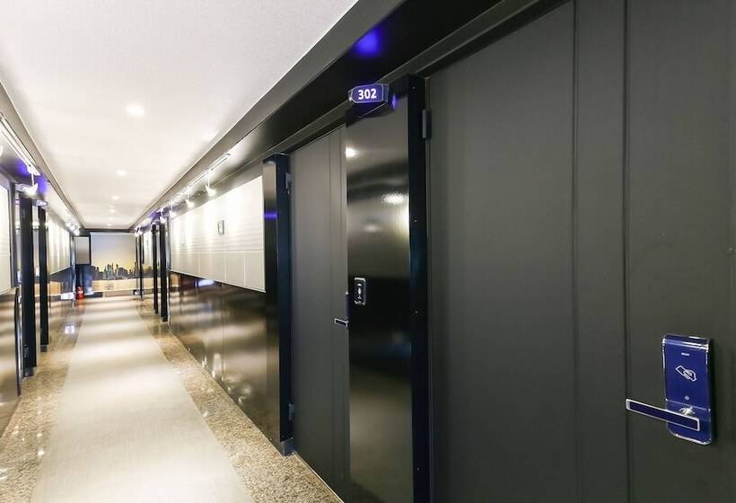 فندق على الطريق Cheonan E