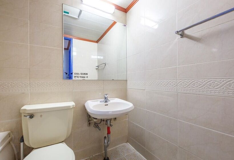 מוטל Cheonan Ramada Park