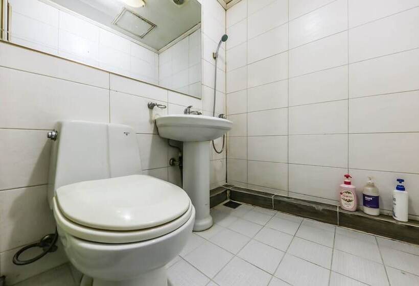 فندق على الطريق Cheonan White Castle