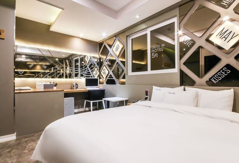 מוטל Cheongdo Boutique Hotel Owol