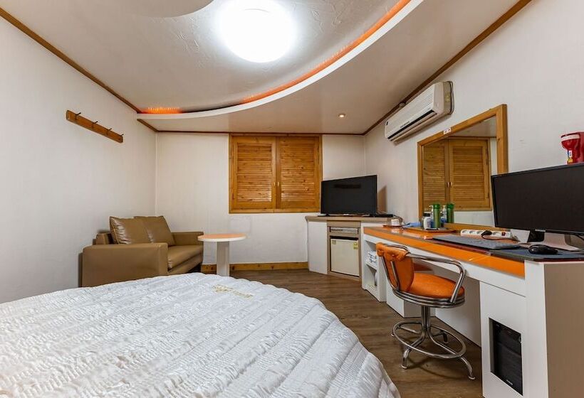 Мотель Cheongju Best