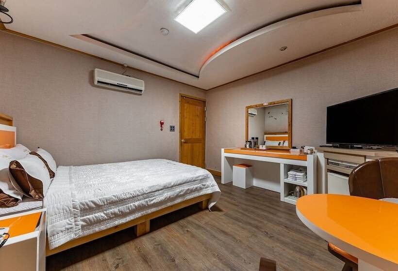 Мотель Cheongju Best