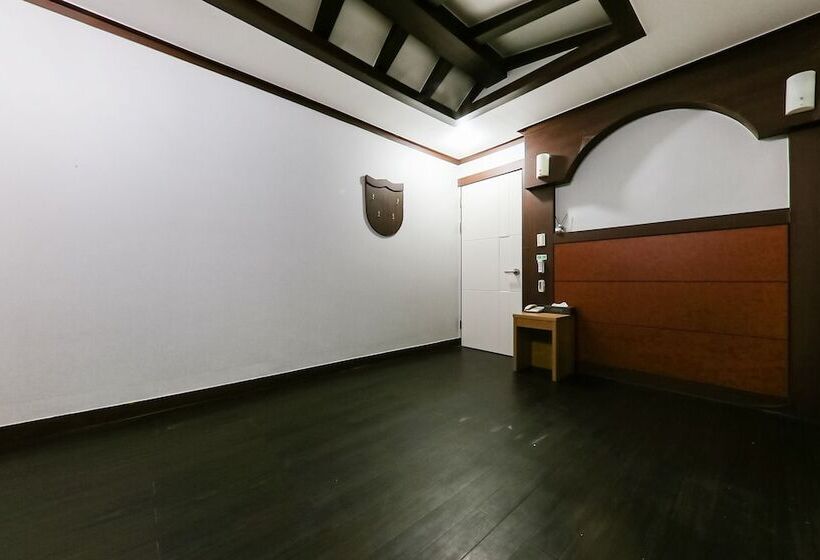 汽车旅馆 Cheongju Bungmunro Time