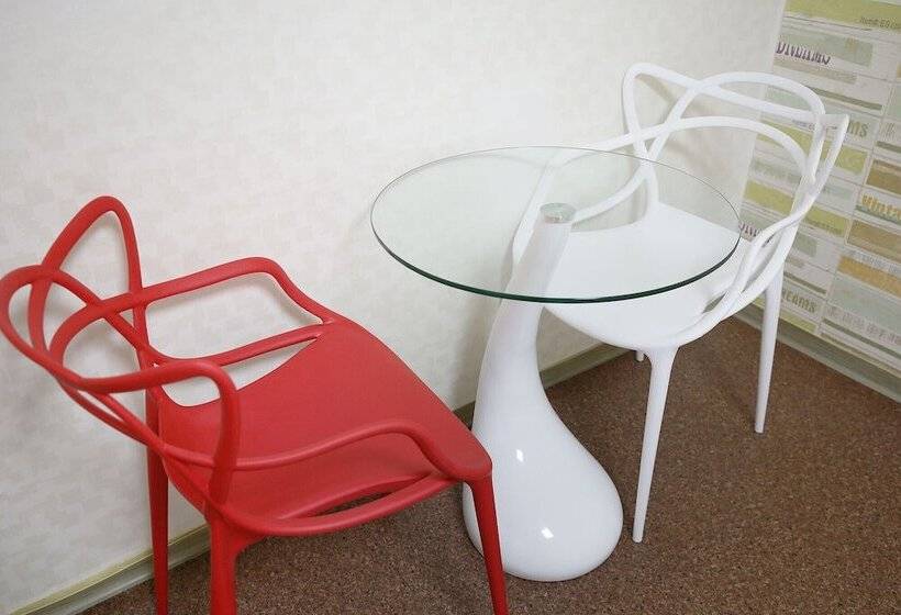 فندق على الطريق Cheongju Four Seasons