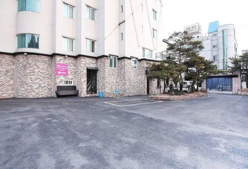 מוטל Cheongju Pasta