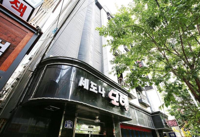 모텔 Cheongju Sedona