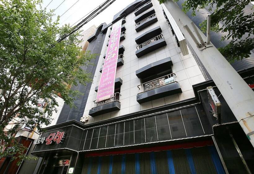 모텔 Cheongju Sedona