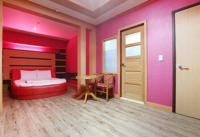 Motel Cheongyang Paradise