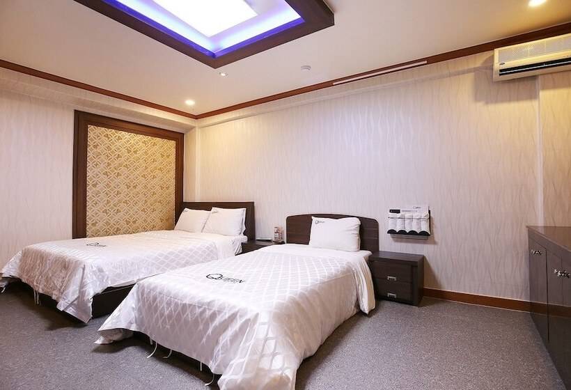 Motel Cheongyang Queen