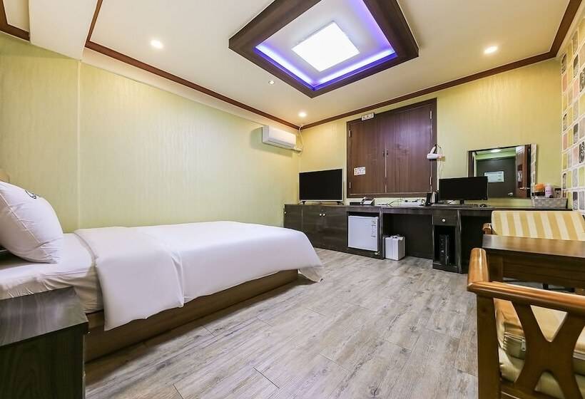 Motel Cheongyang Queen