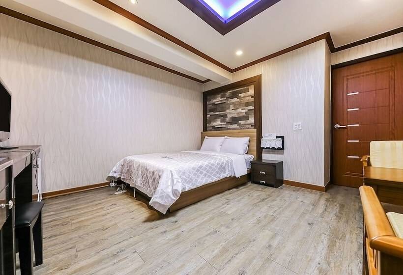 Motel Cheongyang Queen