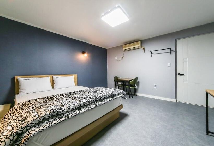 מוטל Chilgok Seokjeok Mont Blanc