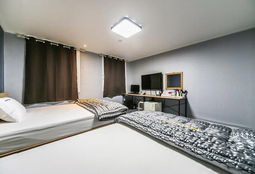 מוטל Chilgok Seokjeok Mont Blanc