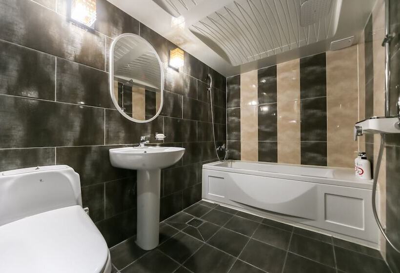 מוטל Chilgok Weagwan Ten