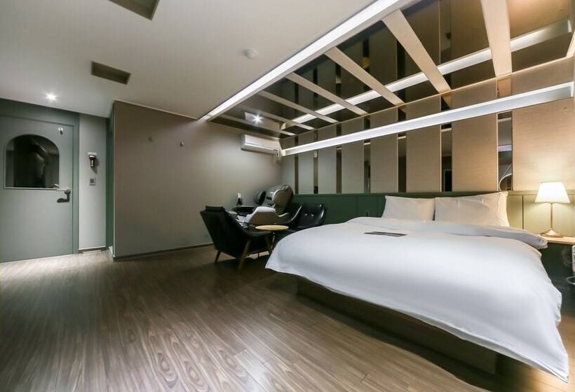 מוטל Chilgok Weagwan Ten