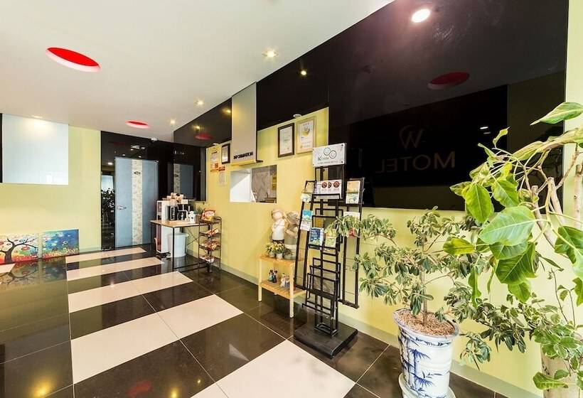 汽车旅馆  Chuncheon W