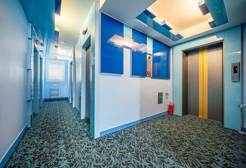 汽车旅馆  Chuncheon W