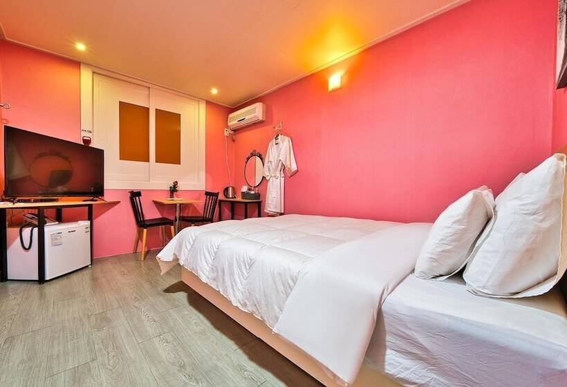 汽车旅馆  Chuncheon W