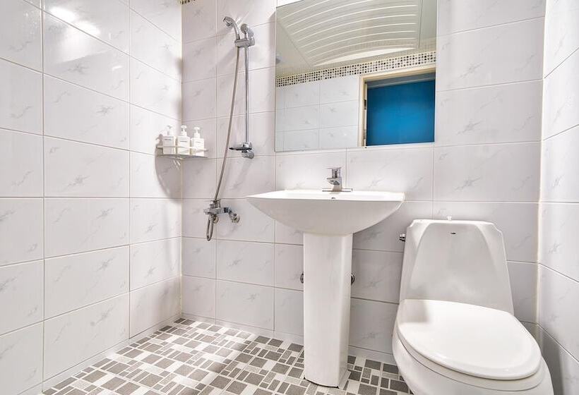 汽车旅馆  Chuncheon W