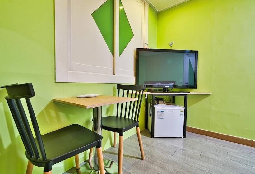 汽车旅馆  Chuncheon W