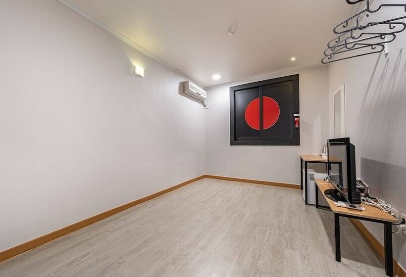 汽车旅馆  Chuncheon W